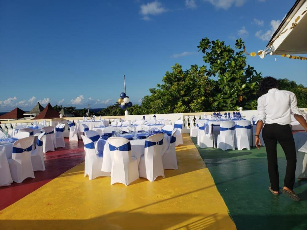 Dela De-Rose Guest House Negril Jamaica Exteriör bild